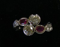 /album/modeles/bague-or-gris-dts-et-rubis-jpg/